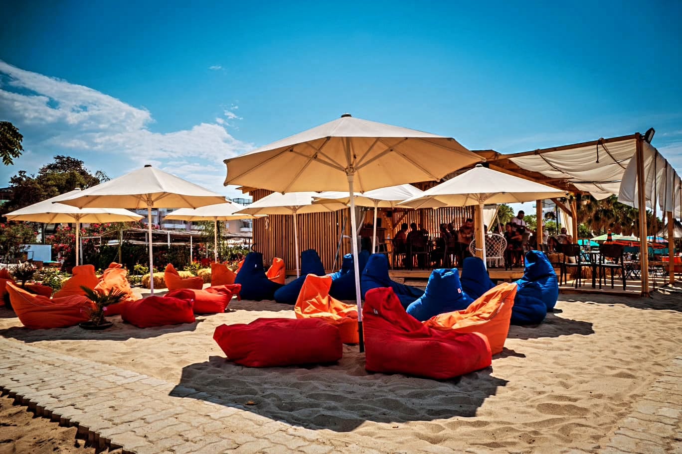 Beach Bar Joni - Beachfront View